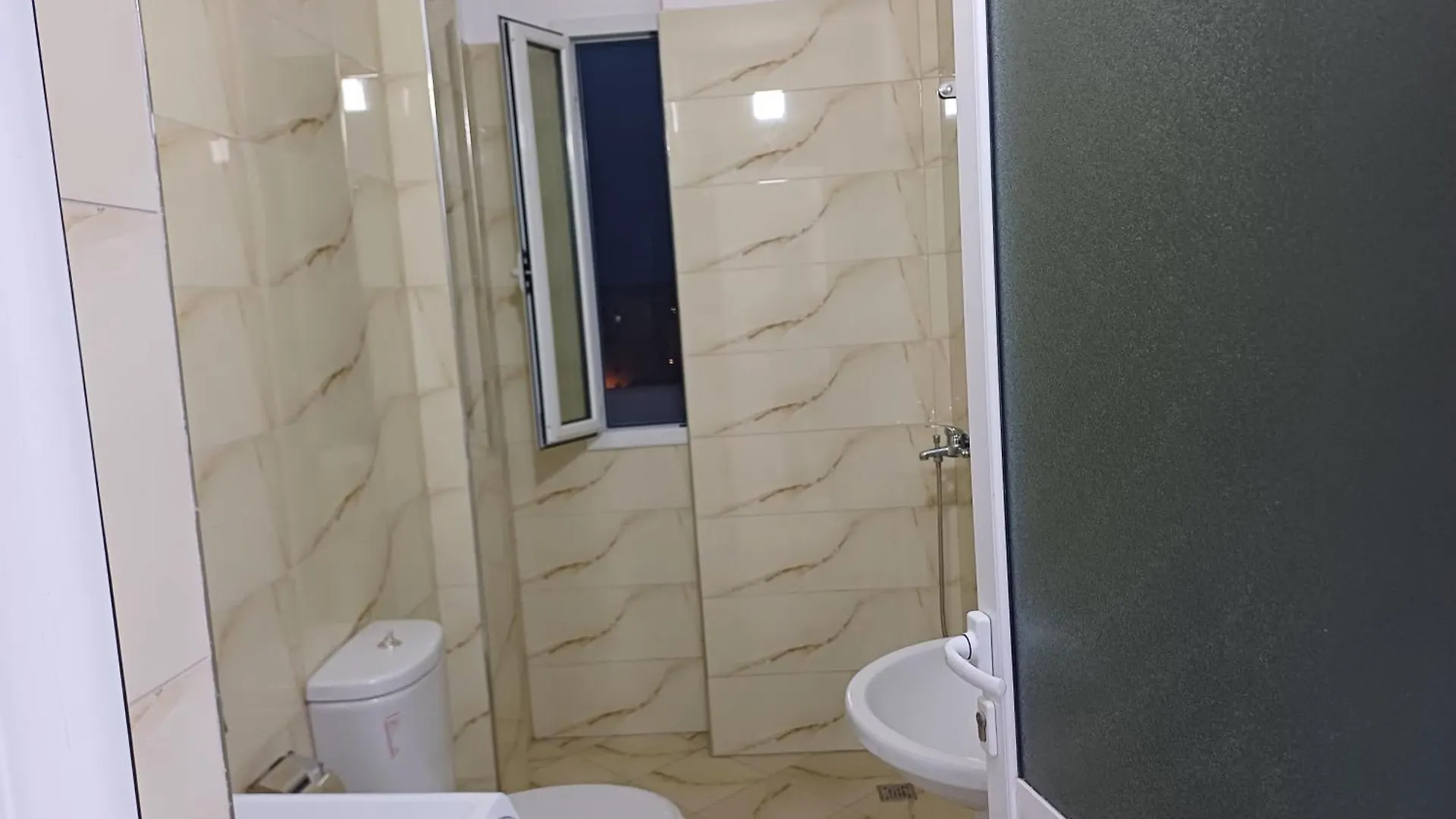 3 Zimmer Apartment In Vlorë