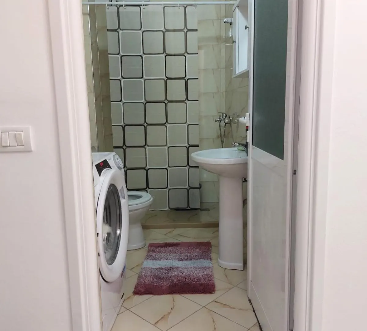 3 Zimmer Apartment In Vlorë